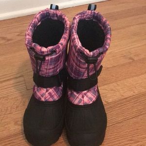 Little Girl size 13 snow boots